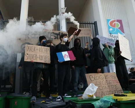 Recently Appointed France's PM Under Mounting Pressure as Countrywide Strikes Disrupt Schools and Transportation
