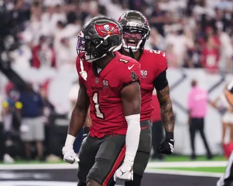 Last-Minute Baker Mayfield Heroics Secures Nail-Biting Triumph Over Houston Texans