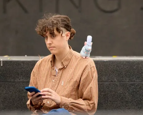 Folks give me a wide berth’: My weird week of wearing shoulder toys